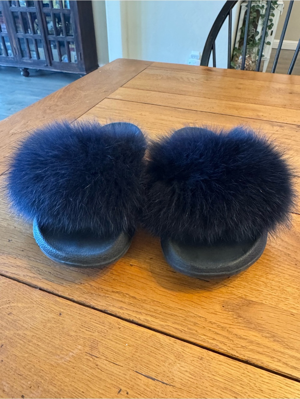 Plush Fox Fur Slide Slippers - size 11